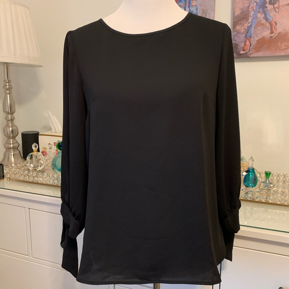 NWT BLACK BLOUSE
